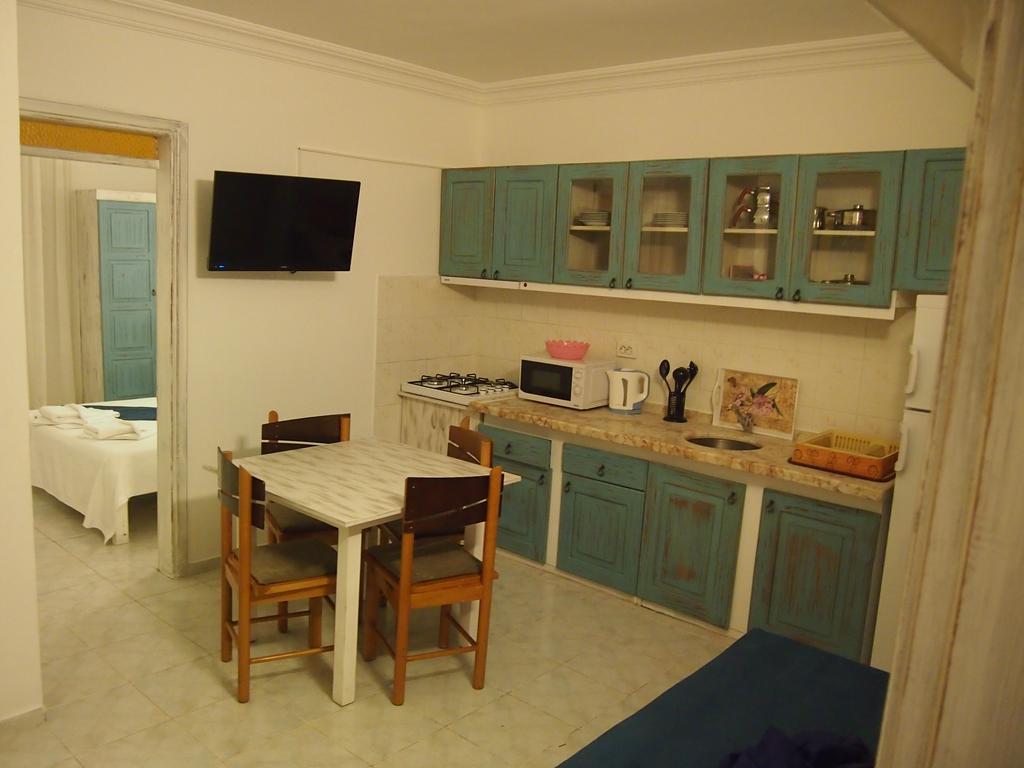 Aparthotel Ozcem Apart Fethiye Zimmer foto