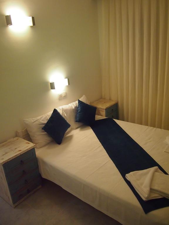 Aparthotel Ozcem Apart Fethiye Exterior foto