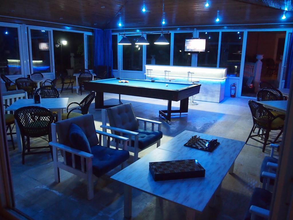 Aparthotel Ozcem Apart Fethiye Exterior foto