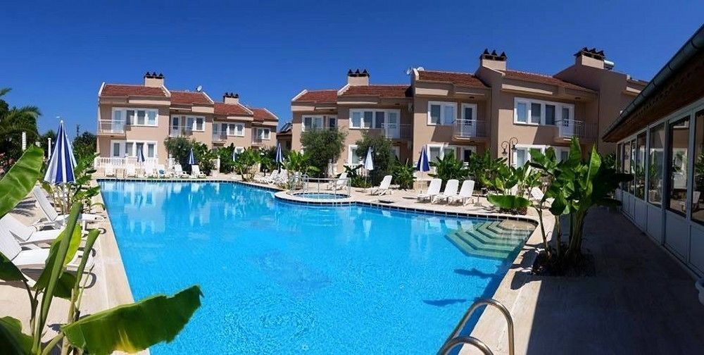 Aparthotel Ozcem Apart Fethiye Exterior foto