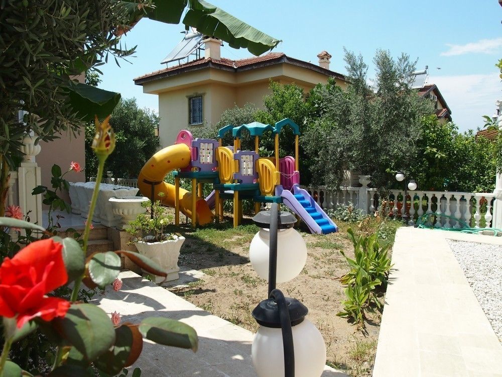 Aparthotel Ozcem Apart Fethiye Exterior foto